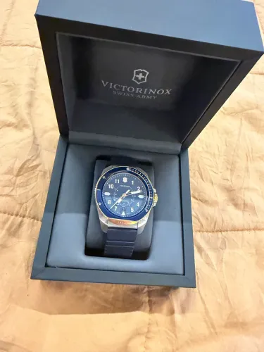 VICTORINOX JOURNEY 1884 AZUL PRATA E DOURADO ZERADO