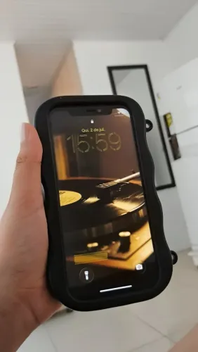 iPhone 11 (pouco tempo de uso) 