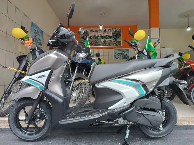 ZR 125 2027 prata 0km