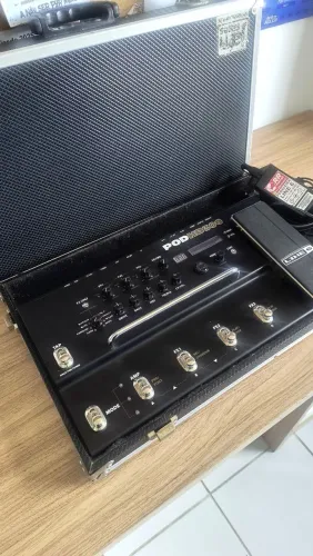 Line 6 POD HD300 pedaleira simulador de amplificador e multi-efeitos