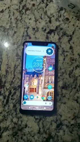Celular moto one