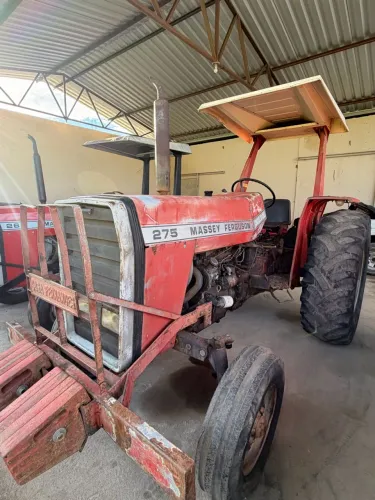 Trator Massey Ferguson 275
