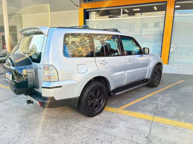 Mitsubishi Pajero GLS Full 3.8 V6 250cv 5P Aut. 2008