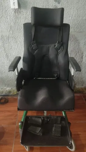 Cadeira de rodas postural Conforma Tilt com Encosto Reclinável Ortobras