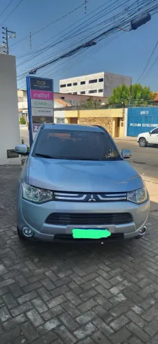 Mitsubishi Outlander 2.0 16V 160cv Aut. 2015
