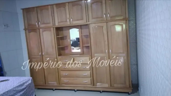 Guarda roupa novo