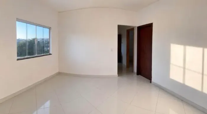 AM-vende-se casa em goiabeiras