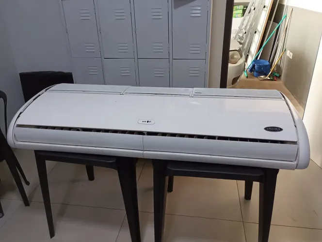 Ar condicionado. 60.000 BTUs. 