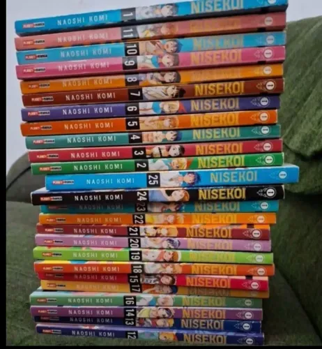 Coleção de Mangás Nisekoi