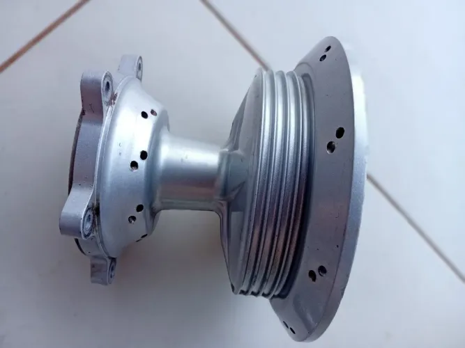 Cubo traseiro xr tornado 250 original honda