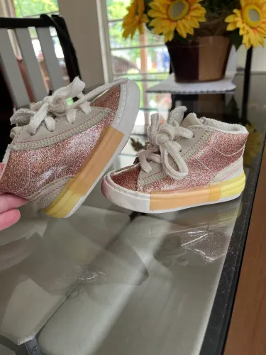 Tênis infantil Zara
