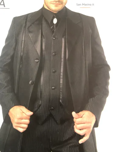Lote de trajes para noivos