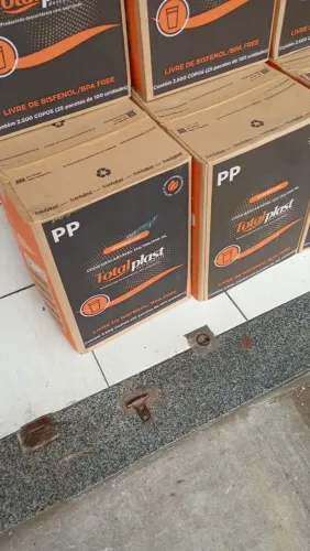 Copos descartável