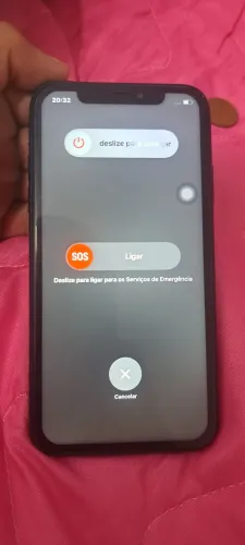 Celular IPhone xr, para retirada de peças.