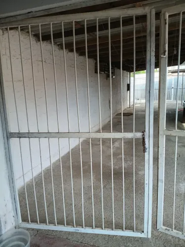 Grades de ferro /portão de ferro. 