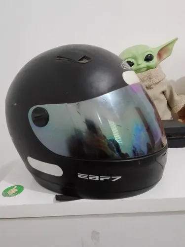 Capacete ebf 7 tamanho 58 com visor solar