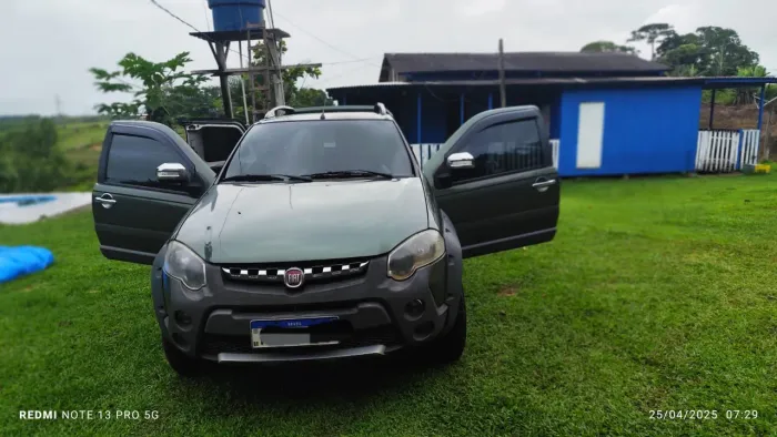 Fiat Strada Adventure1.8/ 1.8 Locker Flex CD 2015