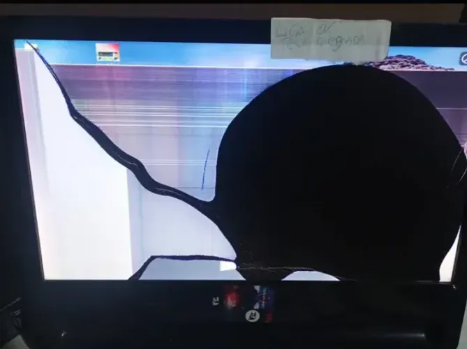 Monitor VGA PC 19" Positivo c/ defeito na tela