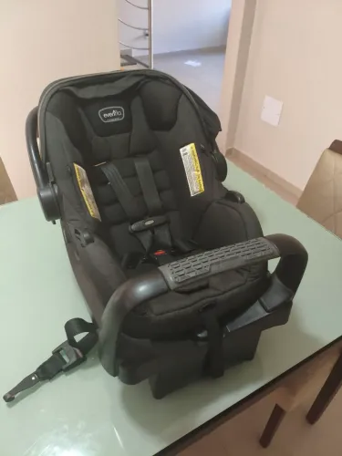 Bebê conforto Evenflo importado
