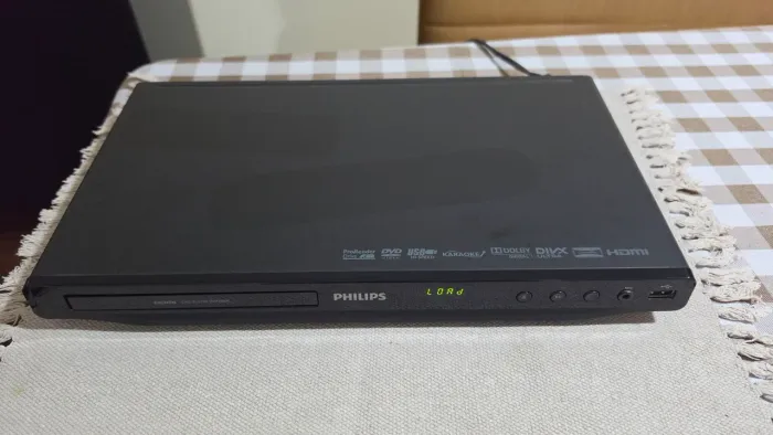 DVD Player Philips DVP3880K Função Karaokê com controle e cabo HDMI + 4 DVDs de Brinde
