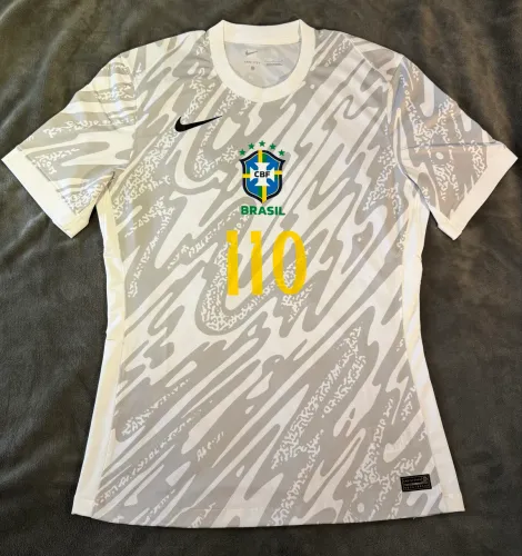 Camisa Brasil 2024 - De jogo autografada - Alisson