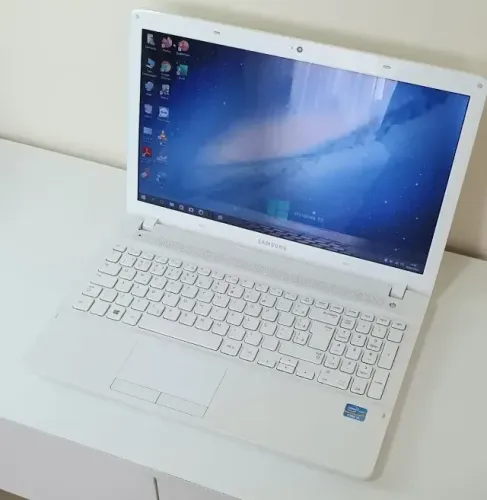 Samsung notebook CORE I5