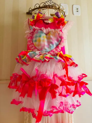 Lindo Vestido Junino veste de 8 a 10
