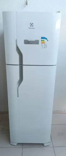 Geladeira Eletrolux duplex Frosfree zerada cuida muito bem conservada!