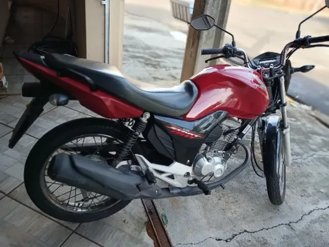 Moto a venda