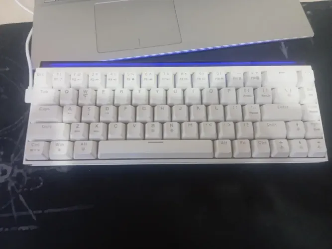 Teclado mecânico ajazz NK68