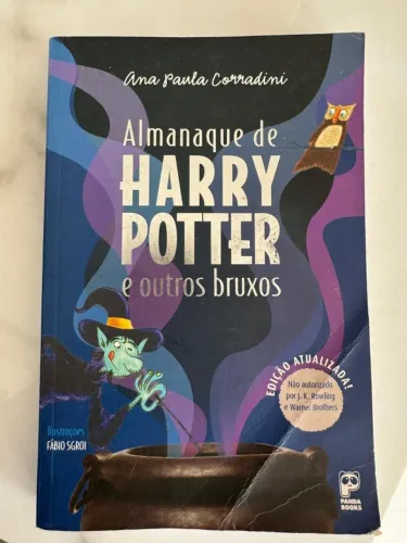 Livro Almanaque de Harry Potter e outros bruxos