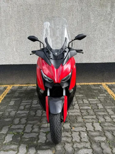 Yamaha Xmax 250