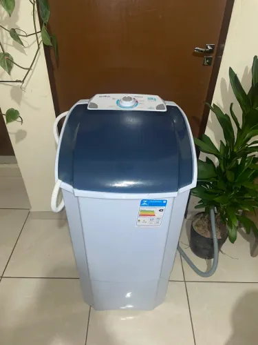 Tanquinho de Lavar Roupa