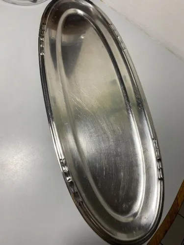 Travessa Inox, medindo 60x23.5cm