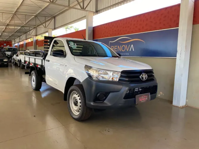 Toyota Hilux CS 4X4 2.8 TDI Diesel Mec. 2021