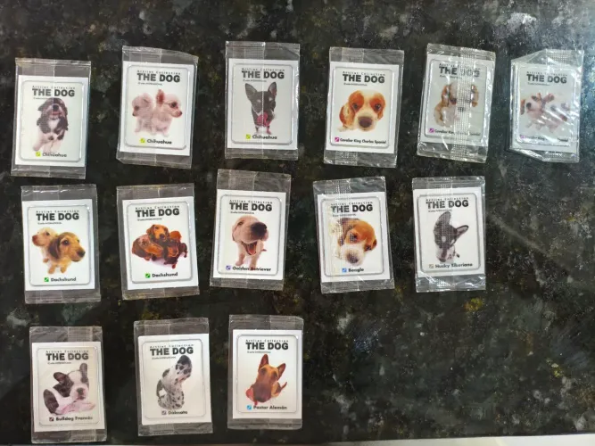 The Dogs Elma Chips Tazos