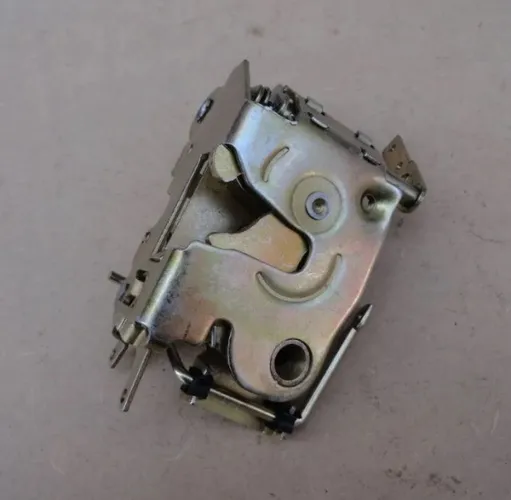 Fechadura Porta Elétrica Dianteira Esquerda Monza D-20 D-40