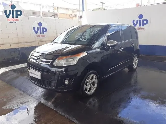 Sucata de Citroen C3 Picasso Automático p/ Retirada de Peças