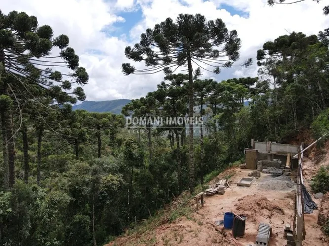 Terreno com Acesso Pronto à Venda na Região do Colinas do Imbiri - Campos do Jordão/SP