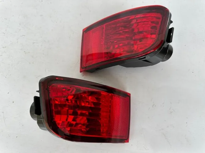 Par Refletor Olho De Gato Parachoque Traseiro Toyota Land Cruiser Prado 