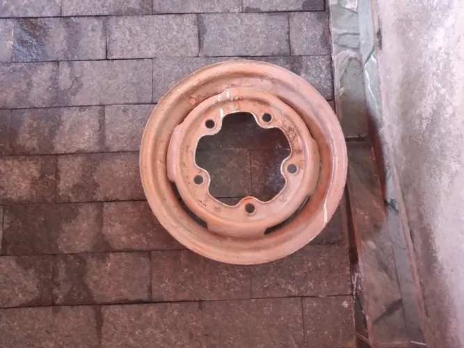 Roda aro 15 original Kombi antiga
