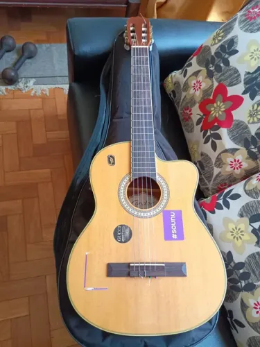 Vendo violão elétrico