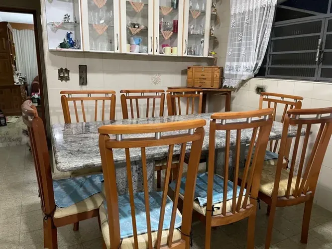 Mesa de Granito com 8 cadeiras