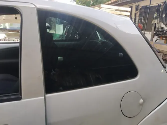 Vidro traseiro esquerdo Ford Ka 1997/2005