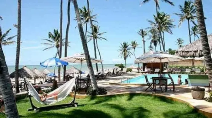 Cumbuco: Ótimo Flat mobiliado Frente Mar