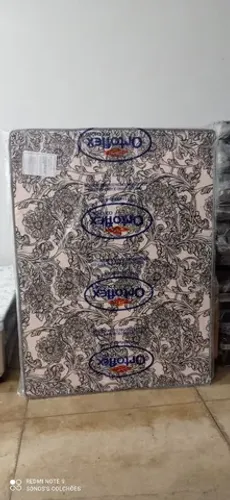 COLCHÃO DE CASAL NOVO ESPUMA SELADA