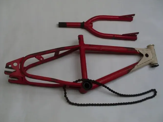 Quadro, garfo e corrente da Caloi BMX (Bolinha)