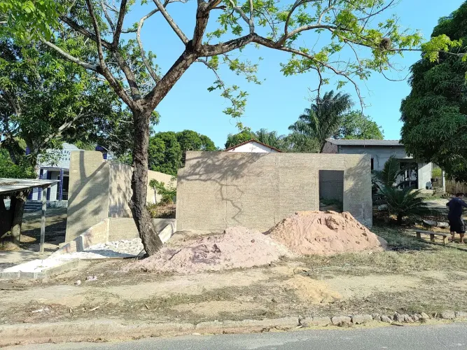 CASA PRECISANDO DE REFORMA NA RODOVIA EVERALDO MARTINS 20x80