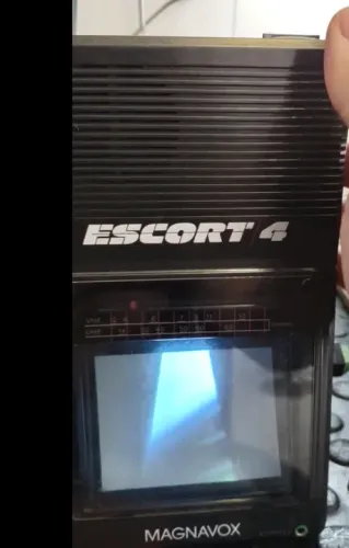 Antiga TV Portátil Magnavox Escort 4  BF 3904BK01 - Leia a descrição