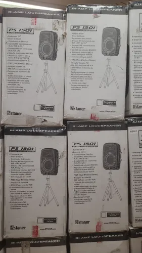 Caixa Staner 1501 com tripe ( Facilitamos a entrega Belém ou Ananindeua) 